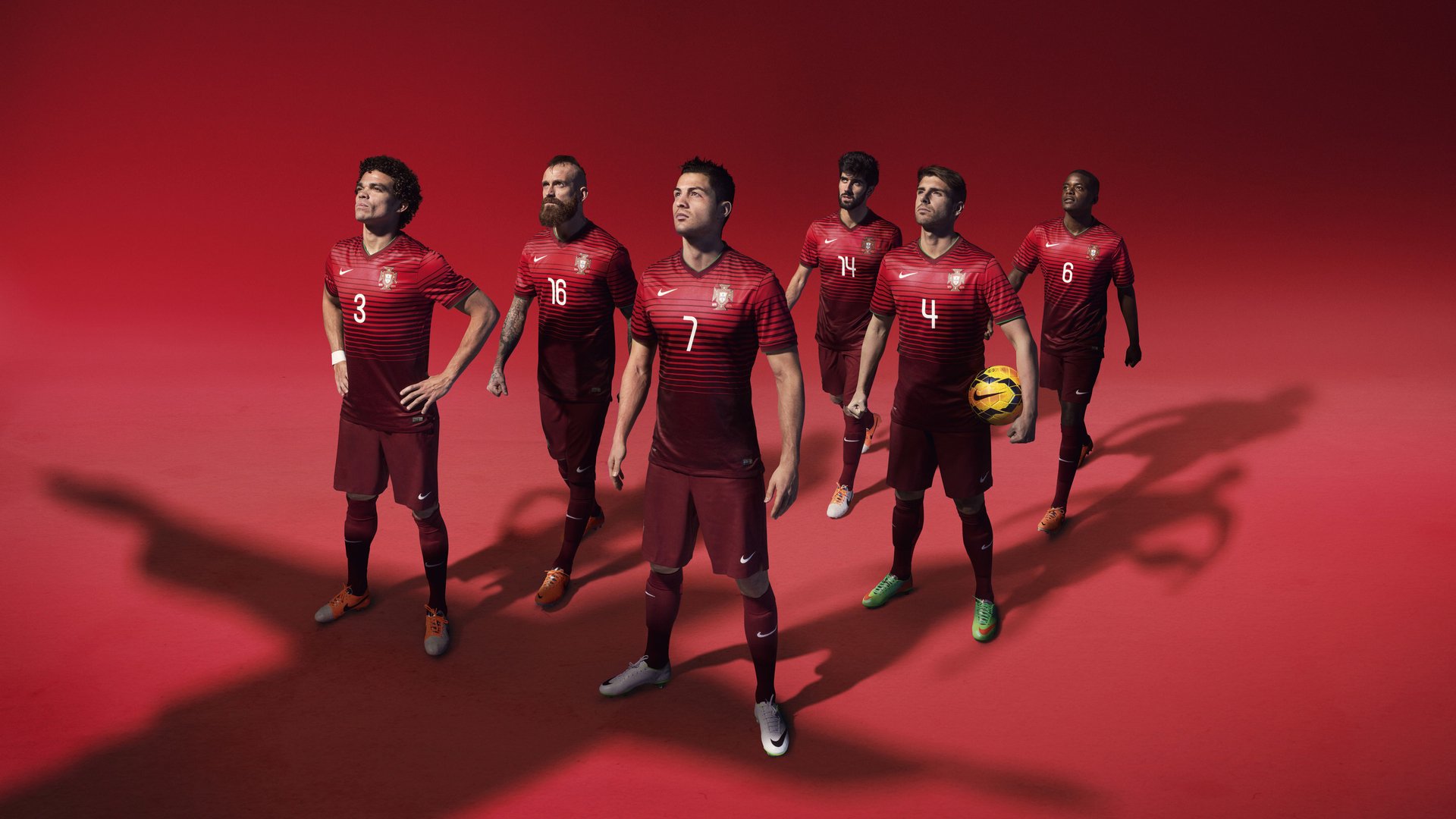 _疫情后首次线下大赛，观众热情高涨_，疫情期间线上线下的挑战