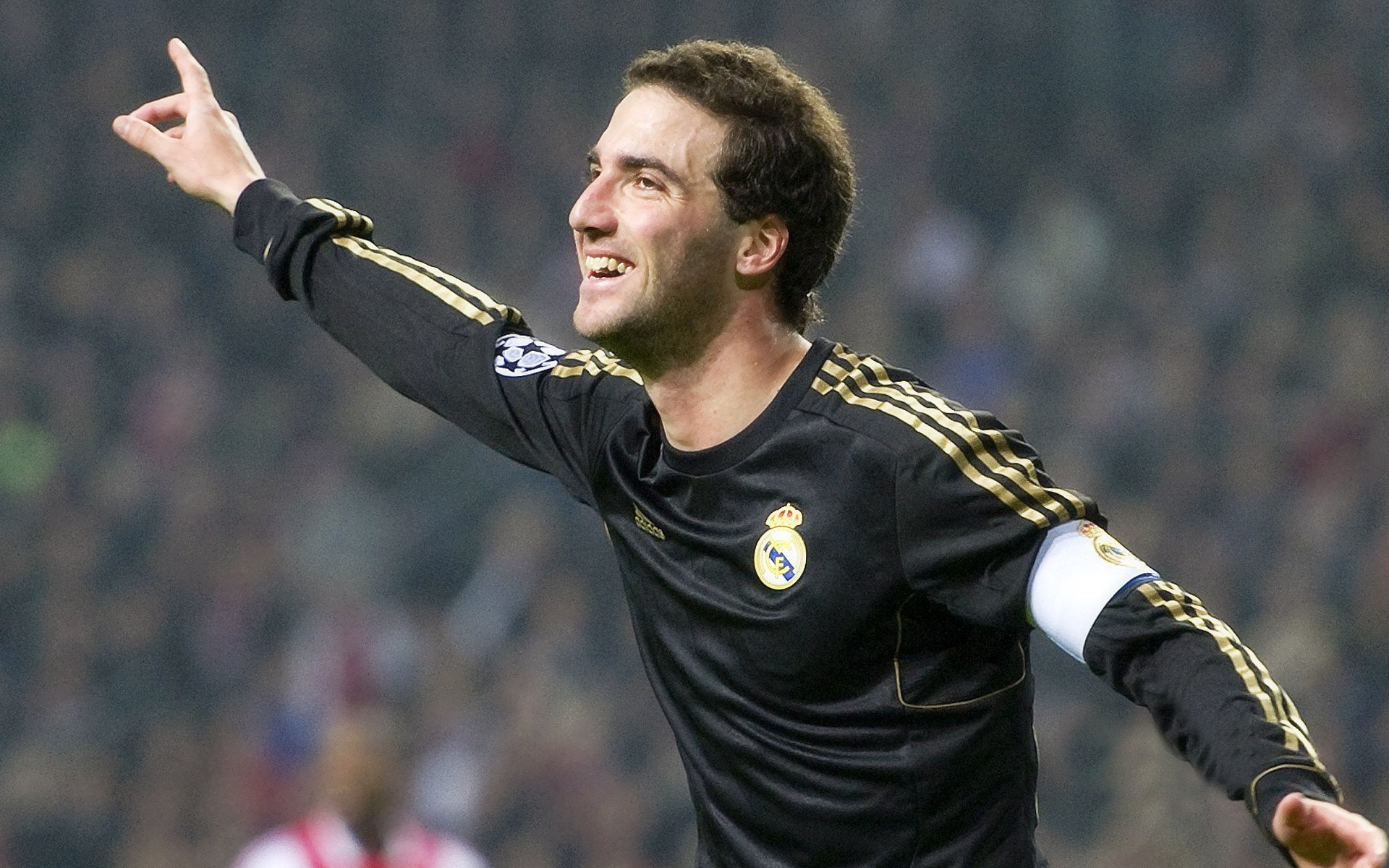 开云平台-_运动员公益走：传递健康与爱心_，有哪些运动员做过公益